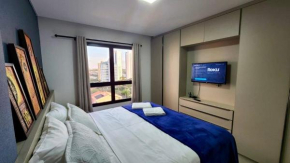 Estúdio com Quarto Privativo, TV e Cama Super King